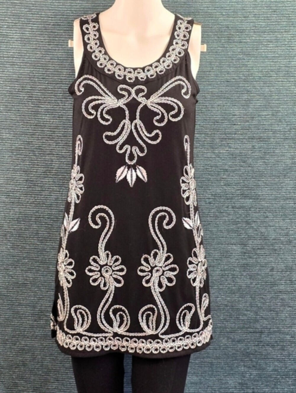 Lauren Michelle Vintage Black And White Whimsical Long Top Or Mini-Dress